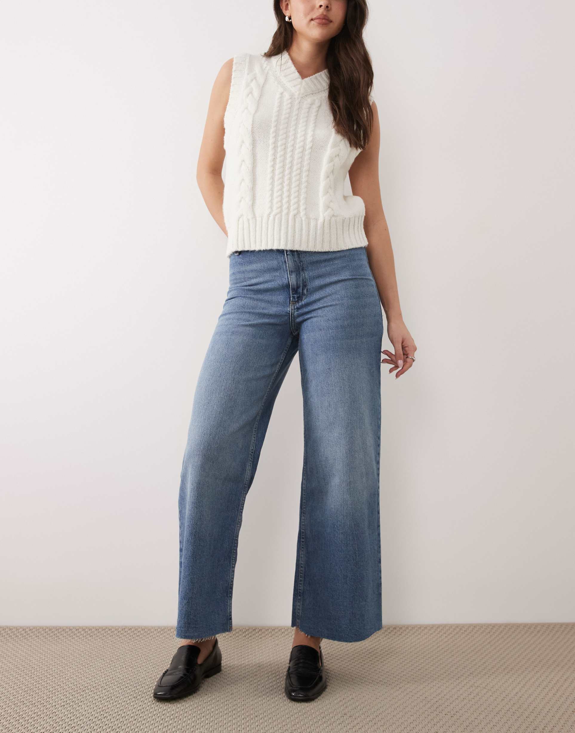 mango wide leg jeans in mid blue