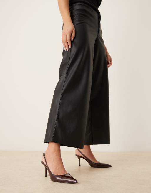 Mango – Wiśniowe klasyczne buty na obcasie z paskiem za piętą, 2 z 4