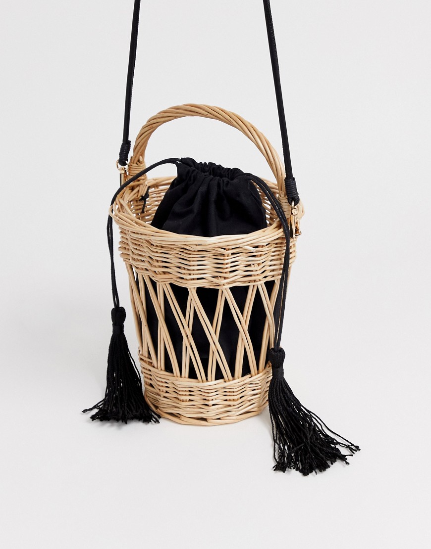 Mango wooden basket bag with detachable strap in natural-Beige