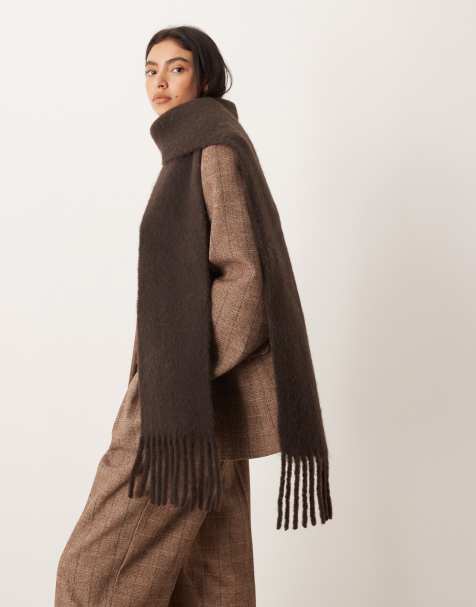 Mango wool mix scarf with tassles in brown - view 1