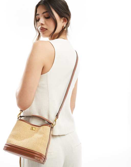 Mango woven bucket bag in natural