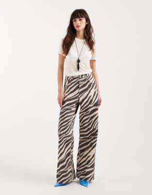 Mango Zebri 100 cotton straight jeans in zebra print zebra print 17390₽