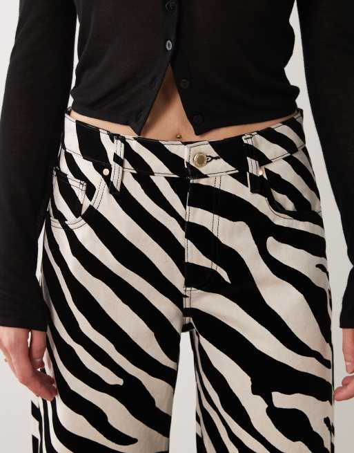 Mango Zebri Straight-Jeans mit Zebra-Print, 5 von 5