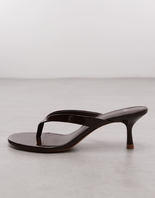 Mango – Zehenstegsandalen in Schokobraun mit Absatz, 2 von 8
