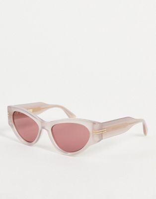 Marc Jacobs cat eye sunglasses in pink