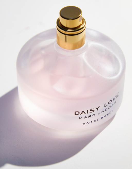 Marc jacobs daisy love eau so sweet edt hot sale