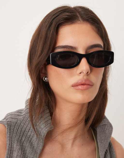 Marc Jacobs  oval sunglasses in black, 3 of 3