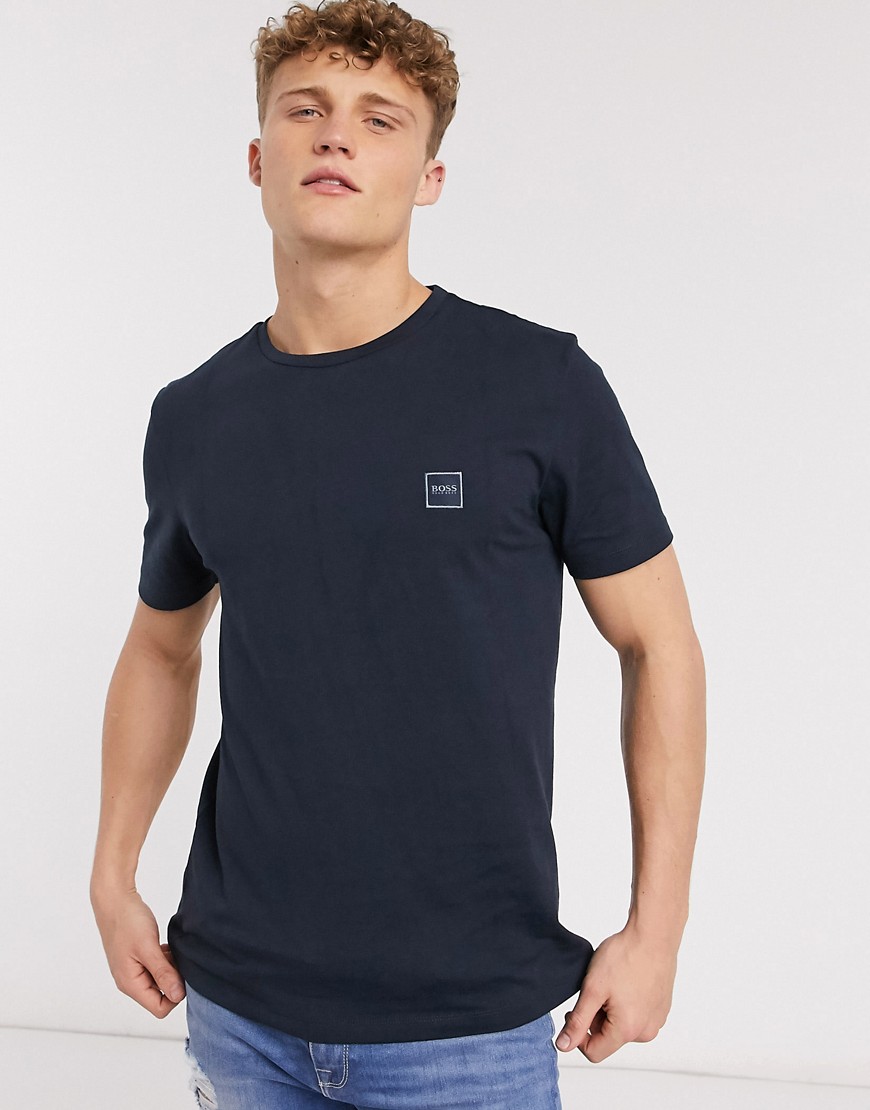 Marineblå t-shirt med Tales box-logo fra BOSS
