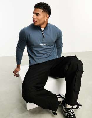 injection funnel neck sweat in blue