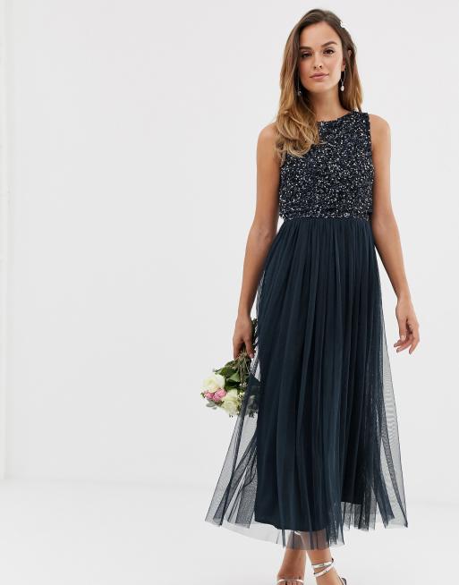 Maya – Ärmelloses Brautjungfern-Midaxi-Tüllkleid mit farblich passendem, zartem Pailletten-Overlay in Marineblau