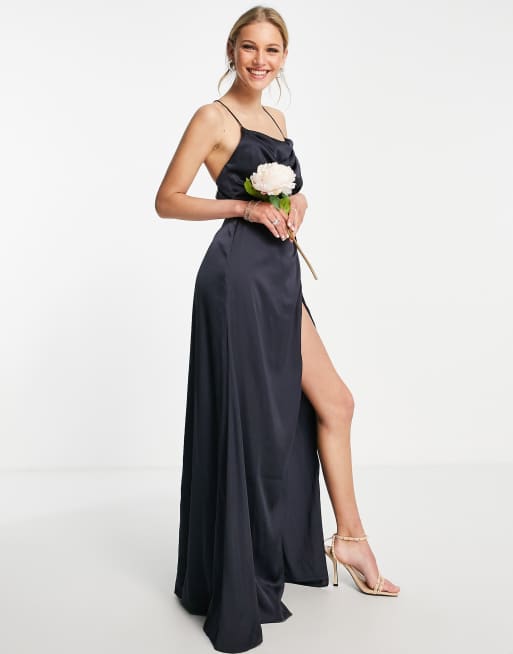 Maya Bridesmaid – Granatowa satynowa sukienka na ramiączkach, 4 z 4
