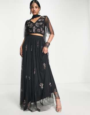 stylish maxi skirt