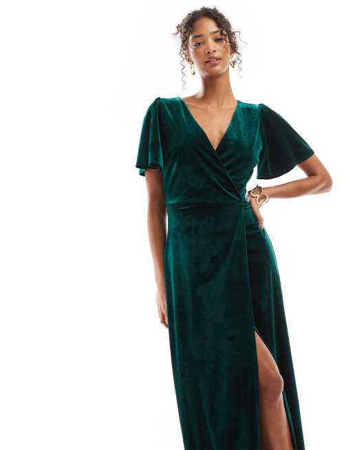 Emerald green velvet bridesmaid dresses deals