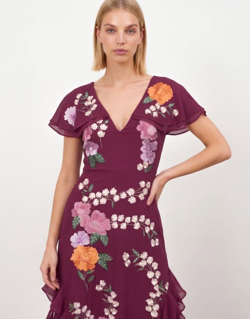 Maya Floral embroidery cape sleeve tie back maxi dress in deep pink, 3 of 4