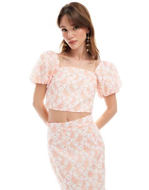 Maya Floral print short sleeve crop top in coral - view 1