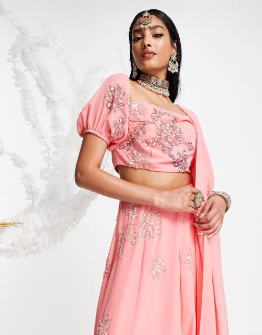 Maya - Lyserød lehenga-croptop med blomstrede dekorationer