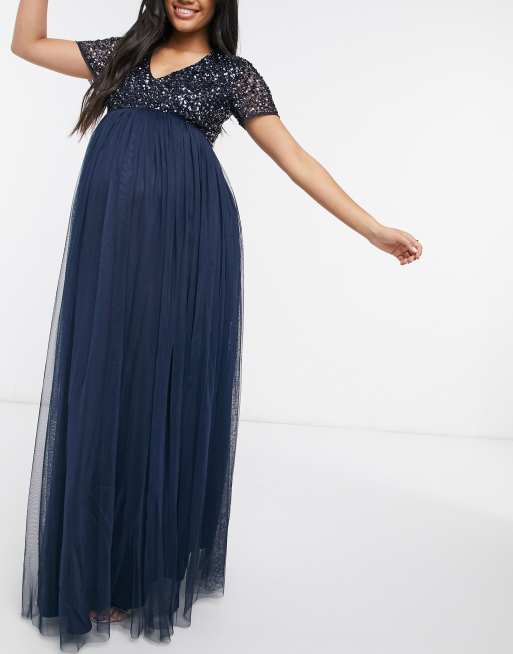Maya Maternity - Vestito lungo da damigella in tulle blu navy con scollo a V e delicate paillettes tono su tono, 4 di 4