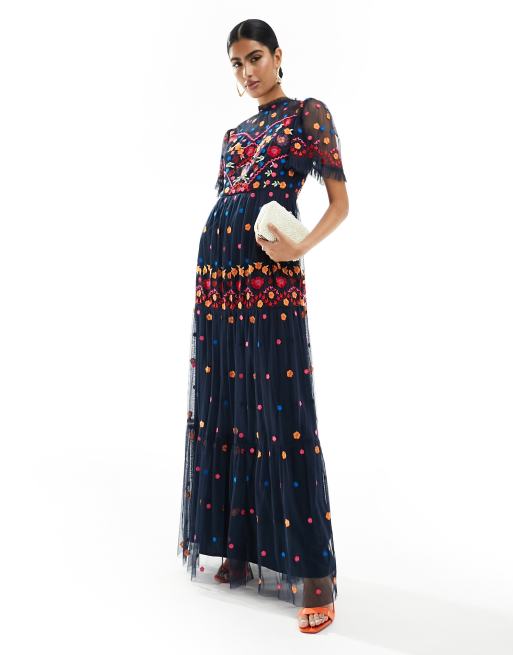 Maya - Maxi-jurk met opvallende geborduurde bloemen in marineblauw