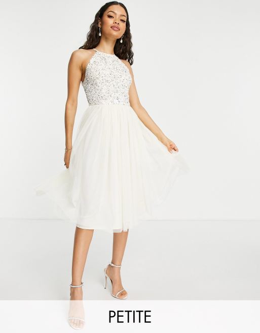 Maya Petite Bridesmaid – Tiulowa sukienka midi w kolorze ecru z dekoltem typu bardot i delikatnymi cekinami