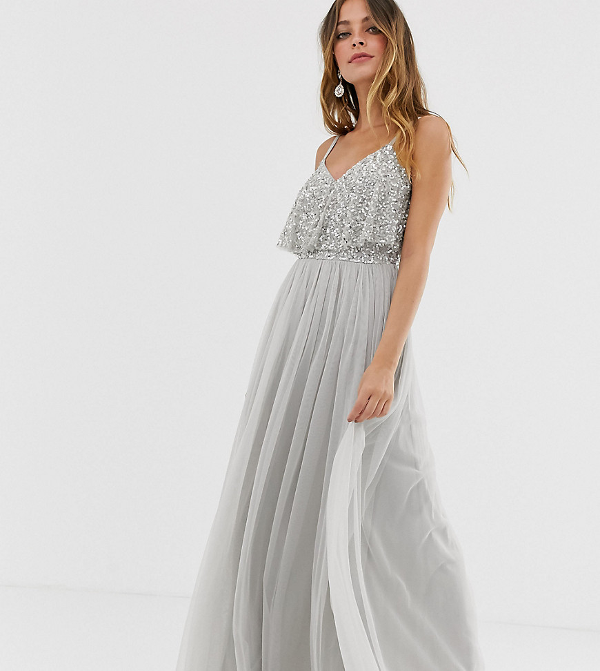 Maya Petite - Lange cami-jurk met verfijnde versierde bovenlaag in zilver-Grijs
