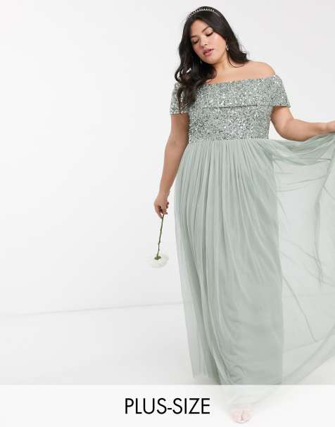 Maya Plus – Bridesmaid – Maxi-Tüllkleid mit Carmenausschnitt und filigranen, tonalen Pailletten in Liliengrün