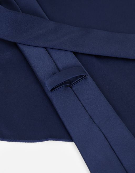 Maya Satin tie pocket square set in navy, 3 of 3