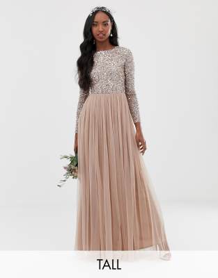 Maya Tall – Bridesmaid – Langärmliges Maxi-Tüllkleid mit farblich  passenden, feinen Pailletten in Helltaupe | ASOS