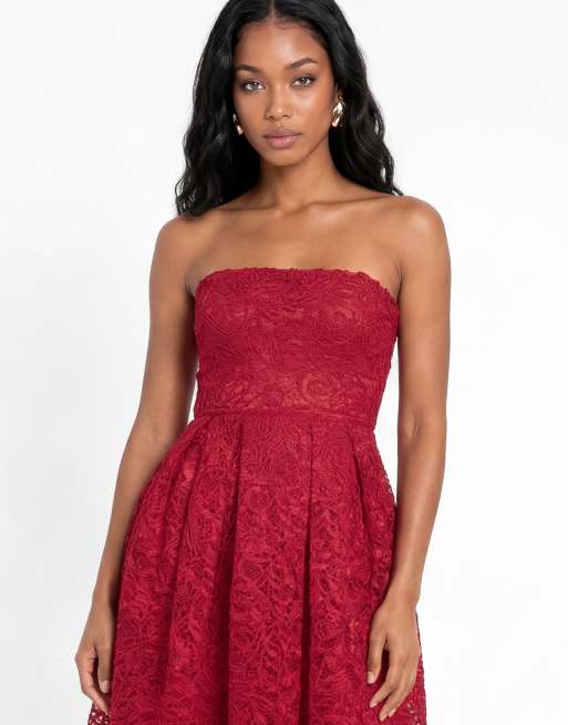 Maya Textured lace bandeau midaxi dress in red, 4 of 7