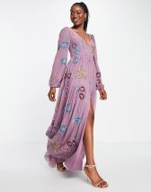 Maya - Vestito lungo con decorazione floreale color prugna