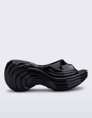 Melissa x Diesel Quantam platform wedge in black