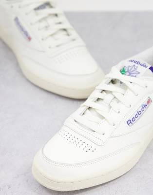 фото Меловые кроссовки с отделкой из махровой ткани reebok classic club c-белый