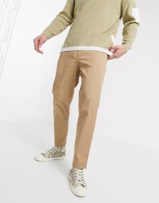 Mennace chinos in stone Stone