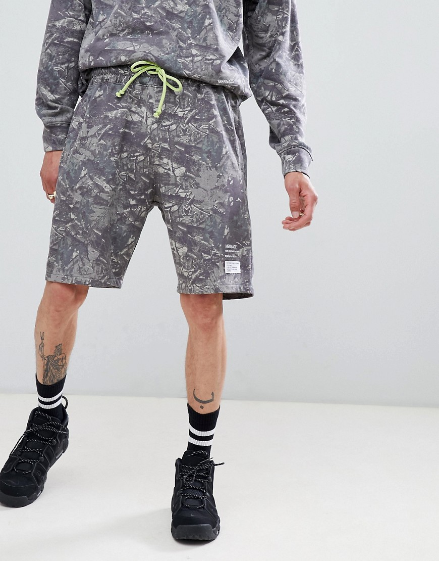Mennace – Grå tvättade kamouflagemönstrade shorts