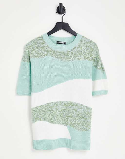 Mennace – Grön och vit stickad t-shirt med blandade strukturer