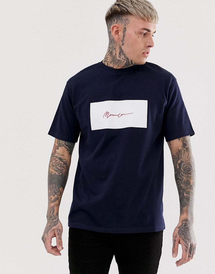 Mennace - T-shirt met korte mouwen en kenmerkend logovlak in marineblauw
