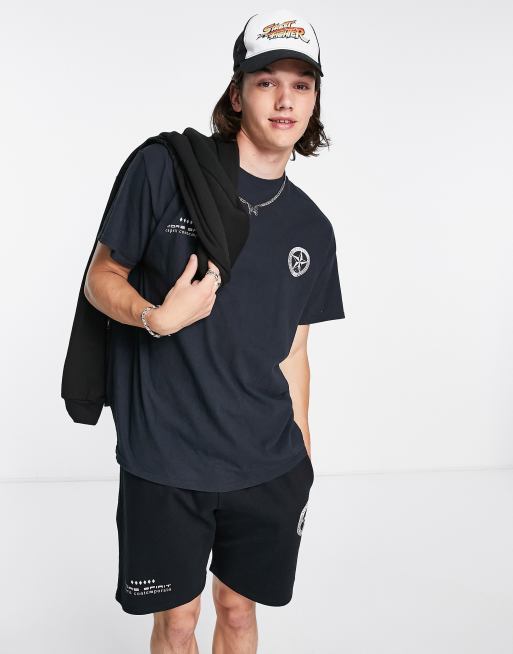 Mennace – T-shirt oversize w kolorze spranej czerni z nadrukiem „Signature Series”, część zestawu