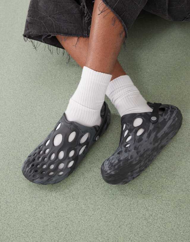 Merrell Hydro Moc sandals in black | ASOS