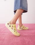 [Merrell] Merrell Hydro Moc sandals in yellow 9 YELLOW