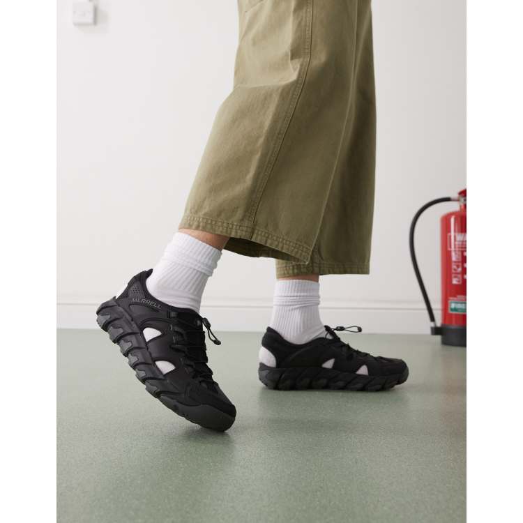 Merrell Maipo Explorer Sieve sneakers in black | ASOS