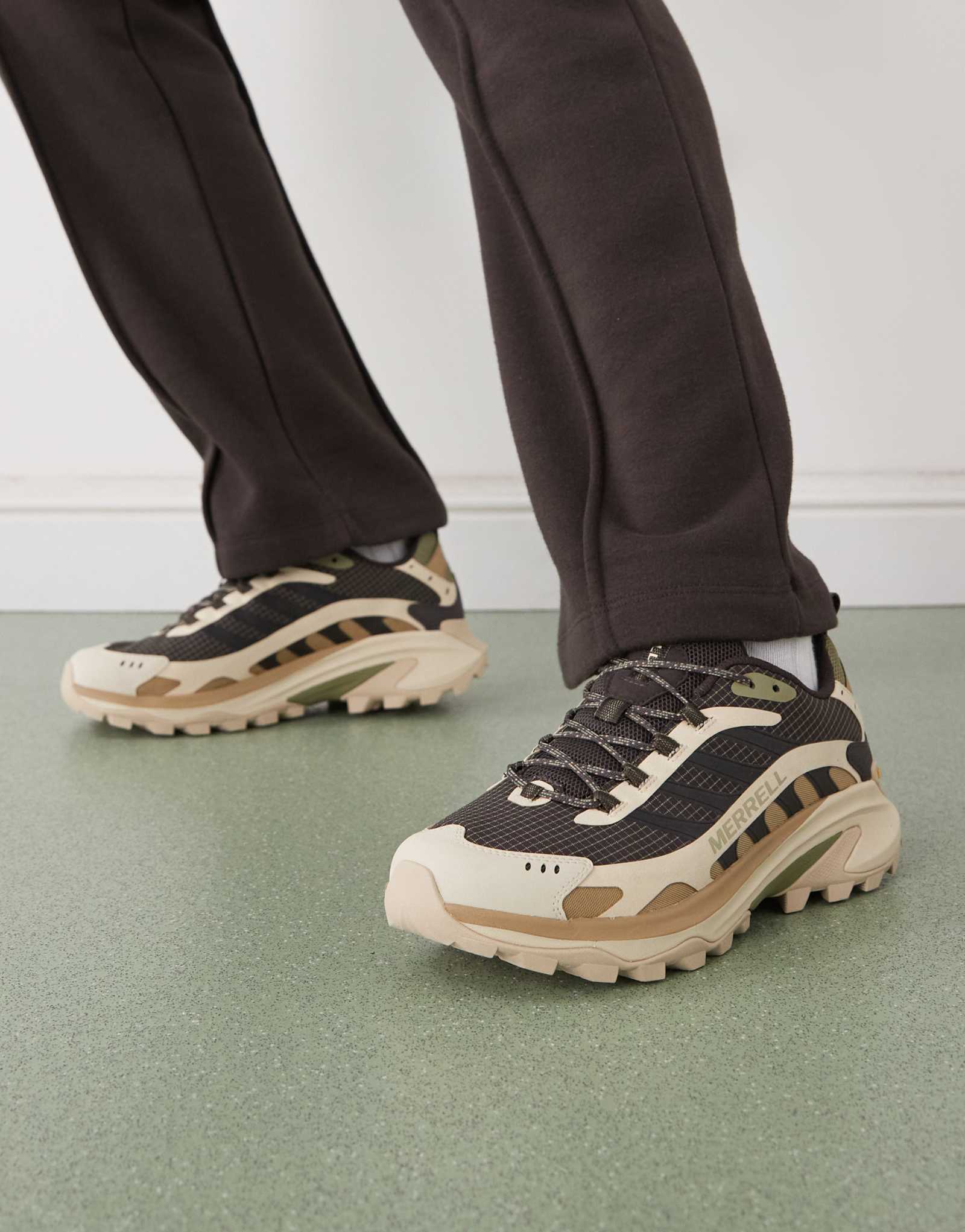 Спортивные кроссовки Merrell Moab Speed 2 коричневого цвета