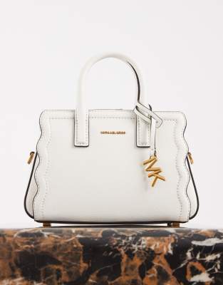 Crossbody 4