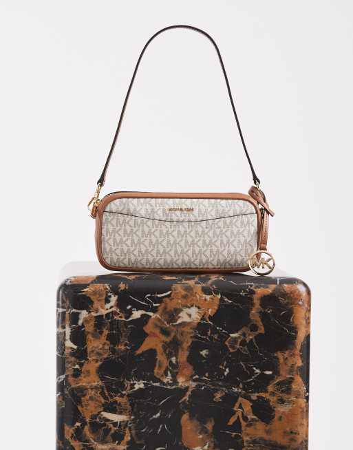 Michael Kors - May - Bandolera color crema estilo pochette con monograma 