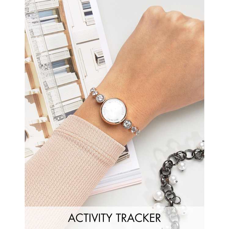 Michael kors 2025 fitness tracker battery