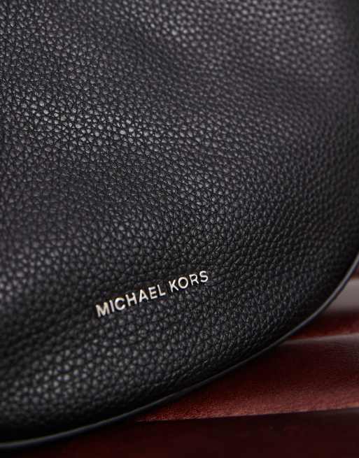 Michael Kors Nolita convertible schoudertas in zwart leer, 4 van 4