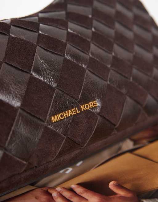 Michael Kors Nolita gewebte Schultertasche in Schokobraun, 4 von 4