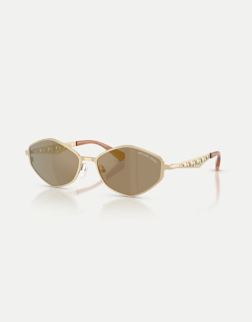 Michael Kors occhiali da sole dalla forma irregolare con lenti specchiate grigie in oro chiaro, 3 di 4