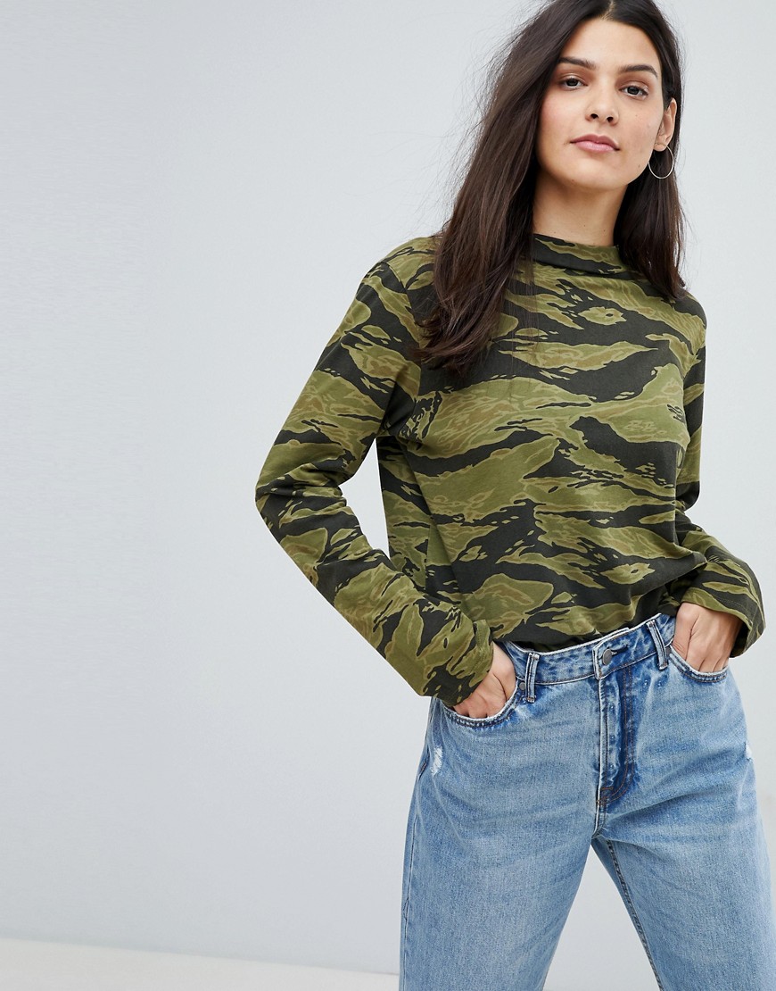 Mih Jeans Camo Print Oversized Jersey Top-Green