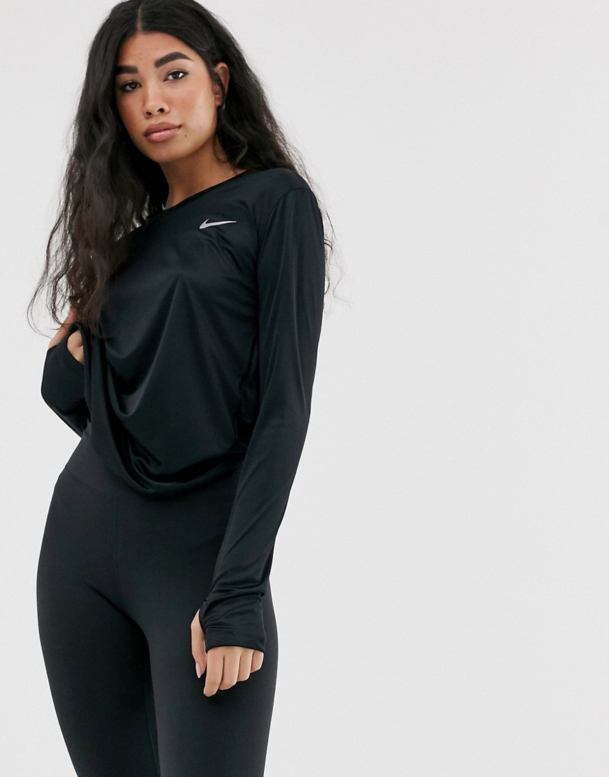 Miler sort top med lange ærmer fra Nike Running