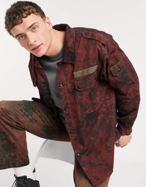 Camo store jacket red