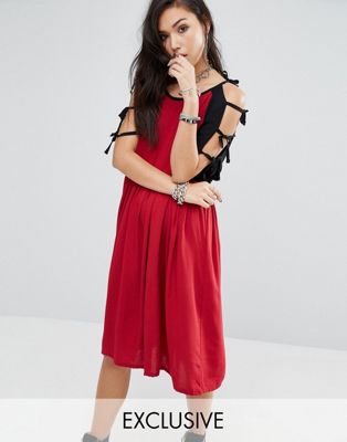 Milk It - Vintage contrasterende jurk met strikjes aan de mouwen-Rood